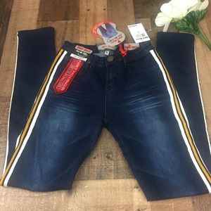 NWT Hot Kiss Extra Stretch Side Stripe Skinny Jean